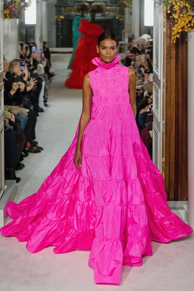 Look 60